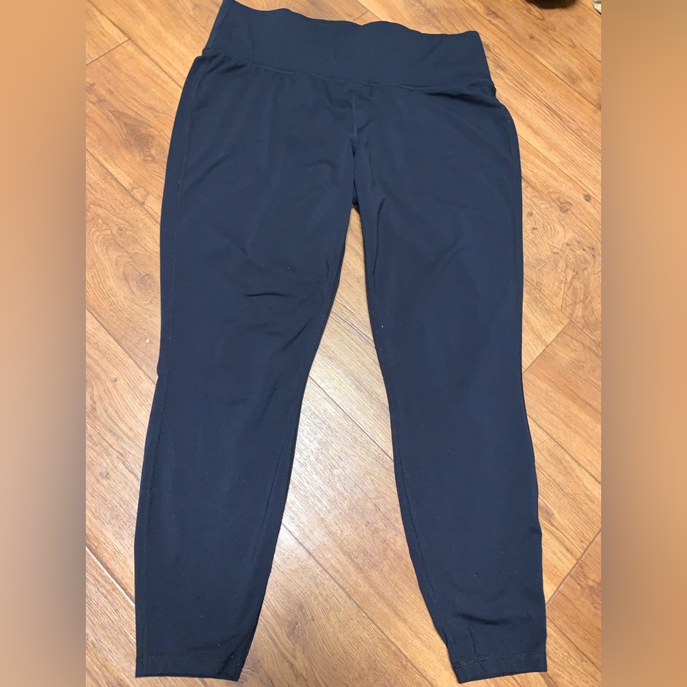 Euc LIVI. 14 16 Black High-Waisted Leggings